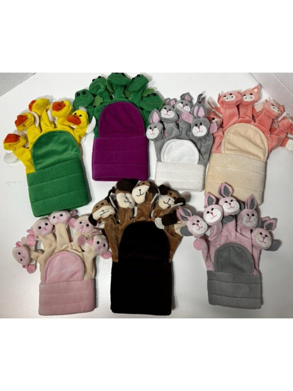 VTG 1988 CHRISHA HAND PUPPET Lot of 7 Pigs Chicks Dog Frog